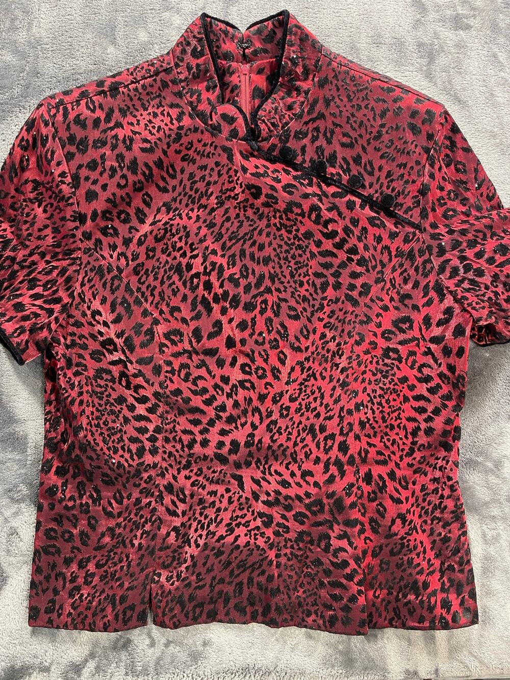 Vintage 90s Mob Wife Mandarin Collar Top Red Black Animal Print Shimmery